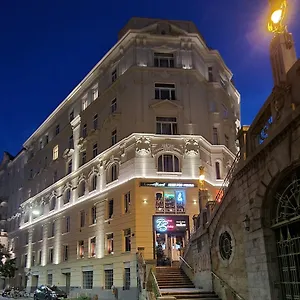 Mozart - Newly Renovated Pensiune