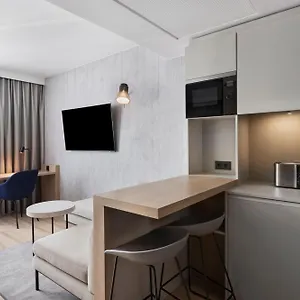 Ξενοδοχείο με διαμερίσματα By Marriott East, Βιέννη