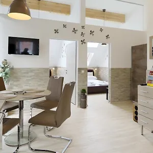 Apartment Flatprovider - Manuela
