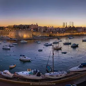 Del Porto Bed and Breakfast Kalkara