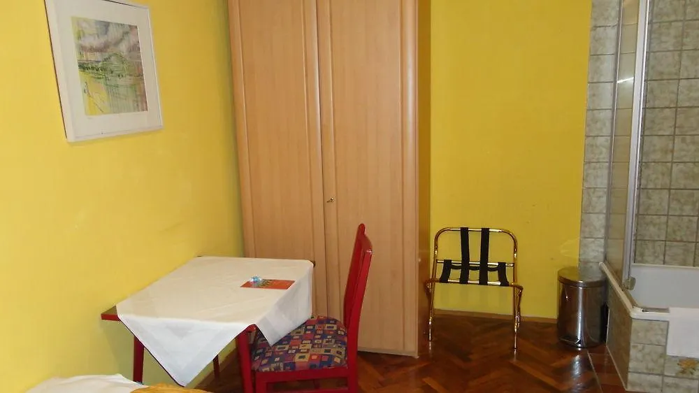 Pension Lehrerhaus Wien 2*,  Österrike